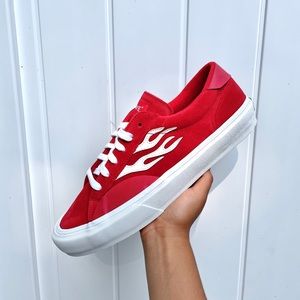 SOLD •• NEW Suede Red Straye Skateboarding Sneakers